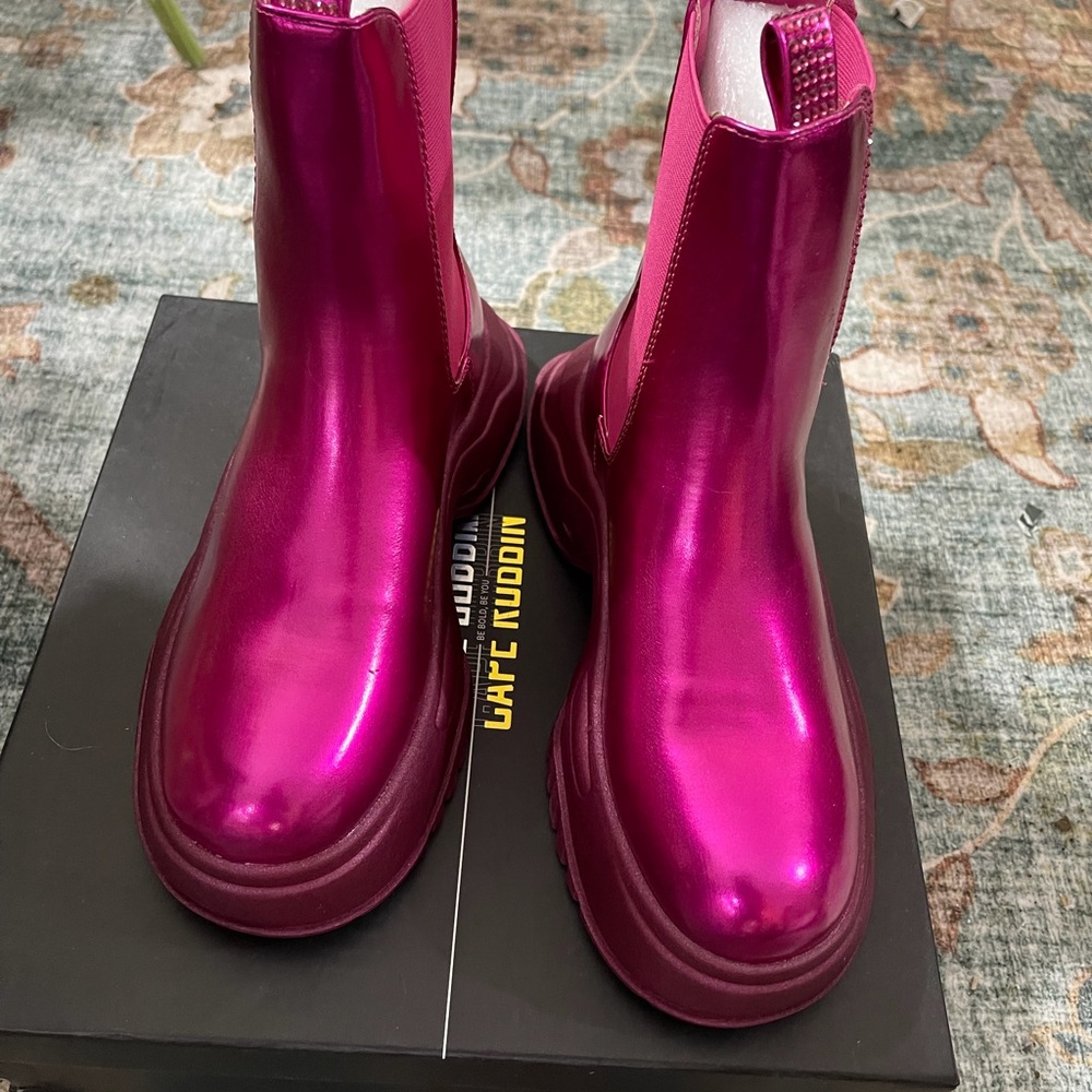 Cape Robbin Metallic Pink Ankle Boots
